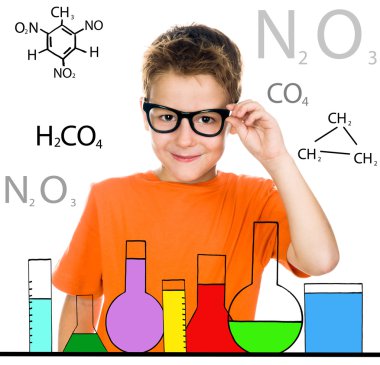 Gözlüklü küçük çocuk