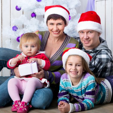 Noel mutlu bir aile fotoğrafı