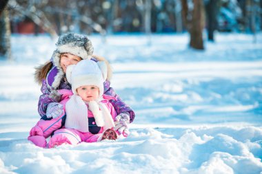 kış orman kardeşleri