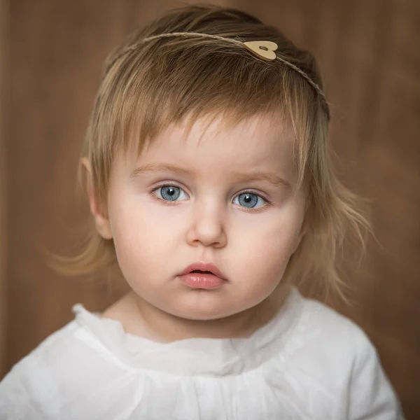 Portrait of a little girl — Stock Photo, Image