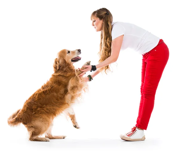 Köpeğini mutlu kadınlarla — Stok fotoğraf