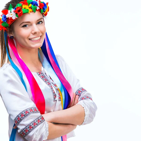 Giovane donna in costume nazionale ucraino — Foto Stock