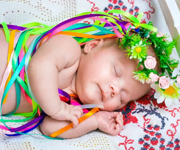 Neonato ragazza dormire — Foto Stock