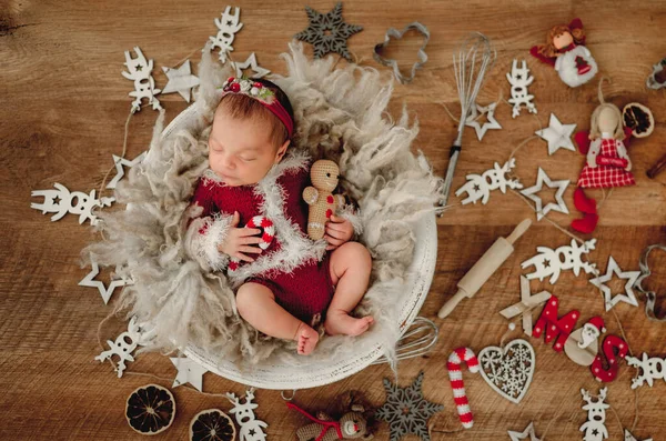 Yeni doğan bebek kız portre — Stok fotoğraf