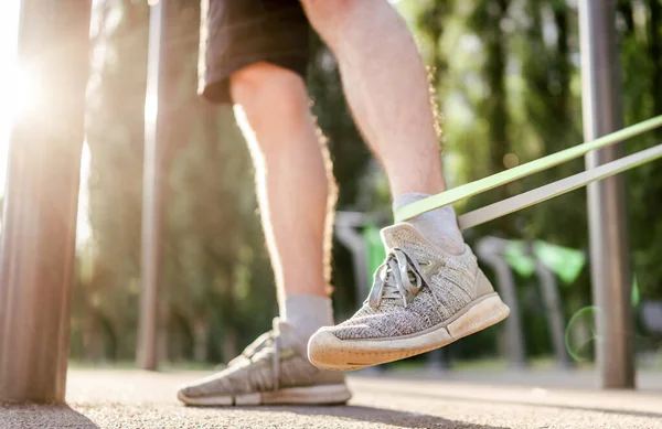 Mann beim Training im Freien — Stockfoto