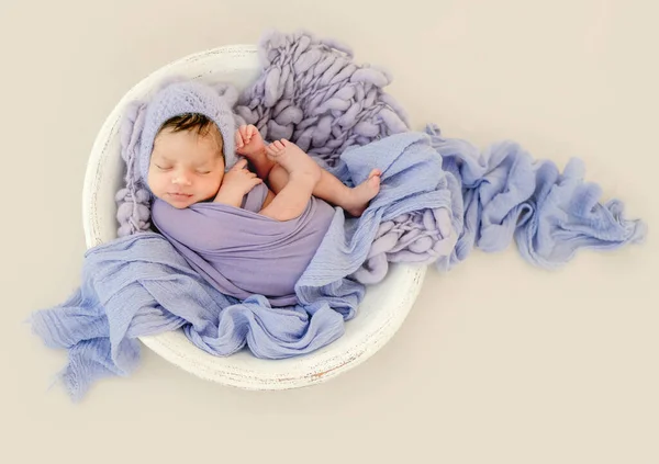 Foto bayi perempuan yang baru lahir — Stok Foto