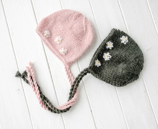 Handmade hat for newborn — Stock Photo, Image