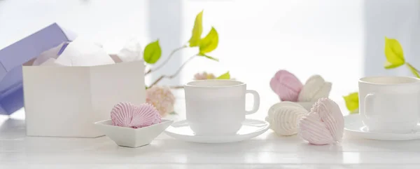 Set di marshmallow con tè — Foto Stock