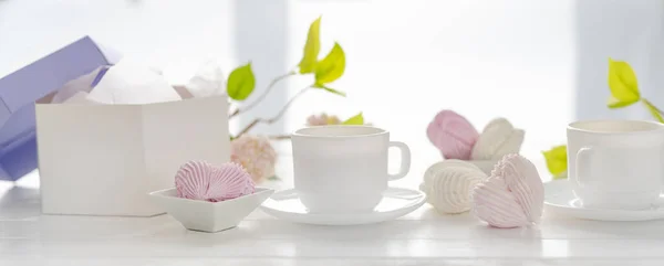 Marshmallow set med te — Stockfoto