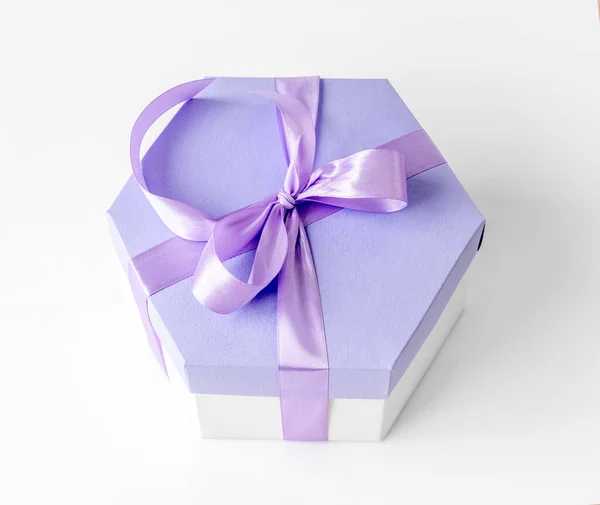 Hermosa caja de regalo — Foto de Stock