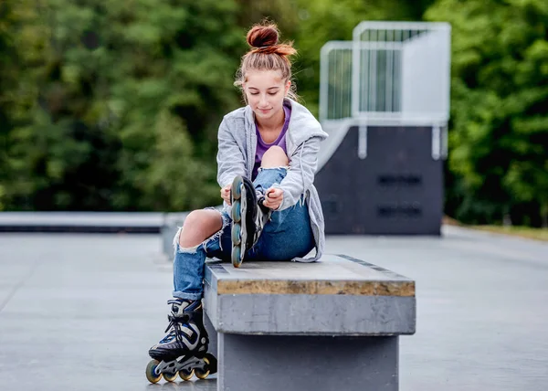 Cute Girl Roller Skater Sitting City Park Smiling Pretty Female — Zdjęcie stockowe
