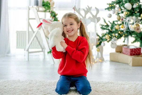 Child Girl Christmas Time Sitting Carpet Room Decorated Tree Gifts — Stock Photo, Image