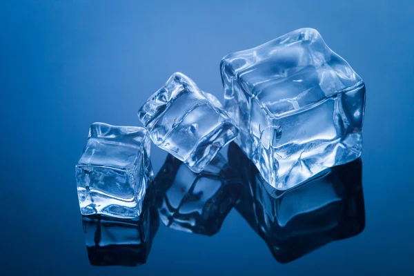 Ice cubes — Stock Photo, Image