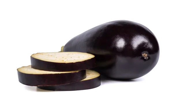 Stukken van verse aubergine — Stockfoto