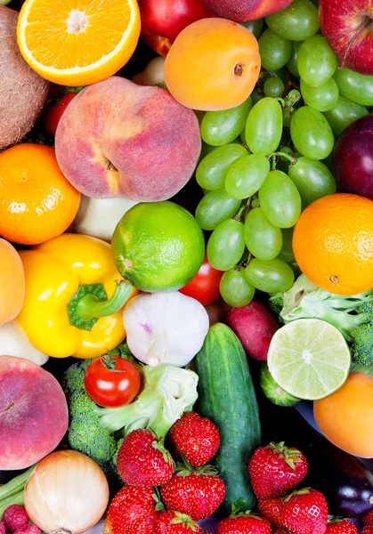 Enorme grupo de legumes e frutas frescas — Fotografia de Stock