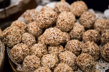 birçok farklı çikolata şeker tatlı