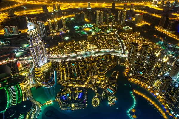 Dubai centrum. Oosten, Verenigde Arabische Emiraten het platform — Stockfoto