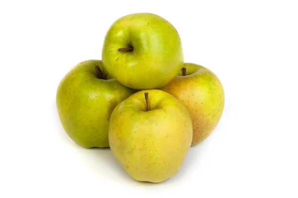 En glänsande grönt äpple isolerad på vit — Stockfoto