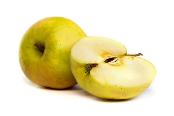 Coupe transversale de la pomme verte, montrant les pépins et le noyau — Photo