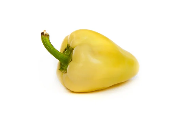 Un pimiento dulce amarillo aislado en blanco —  Fotos de Stock