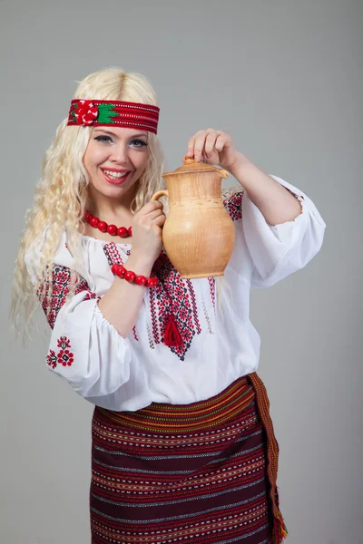 Woman wears Ukrainian national dress — Stock Photo, Image
