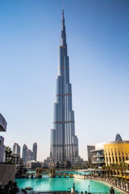 Uluslararası Dubai Kongre ve Sergi Sarayı, dubai, Birleşik Arap Emirlikleri üzerinde gece görüntüleme
