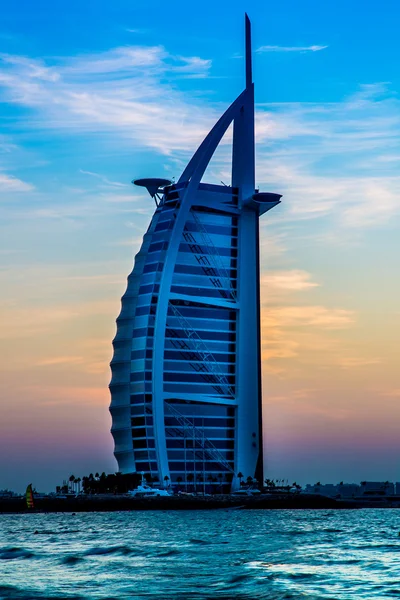 Burj al arab ist ein luxuriöses 5 Sterne Hotel — Stockfoto