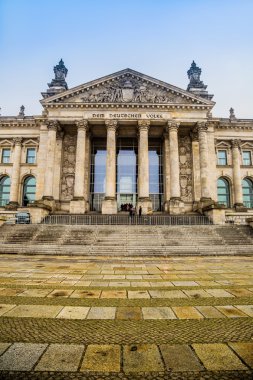 Berlin 'deki Reichstag binası