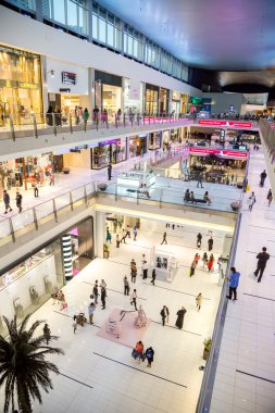Dubai Alışveriş Merkezi - Dünya'nın en büyük alışveriş merkezi iç görünümü
