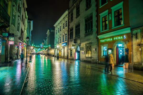 Polen, Krakau. Marktplatz bei Nacht. — Stockfoto