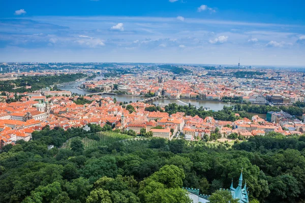 Prag şehrinin manzarası — Stok fotoğraf