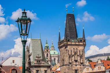 Prag 'daki Charles Köprüsü