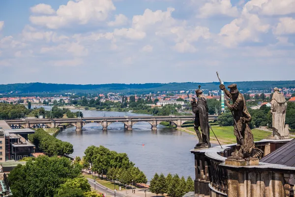 Riesiges panorama von dresden, deutschland — Stockfoto