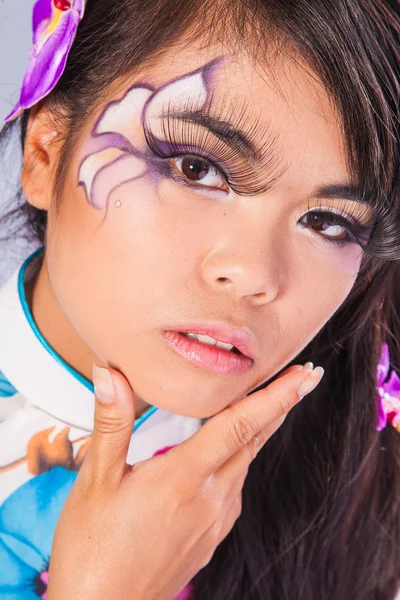 Krásná asijská žena s módní make-up — Stock fotografie