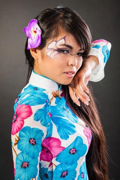 Beautiful asian woman with fashion make-up — Stock Photo, Image