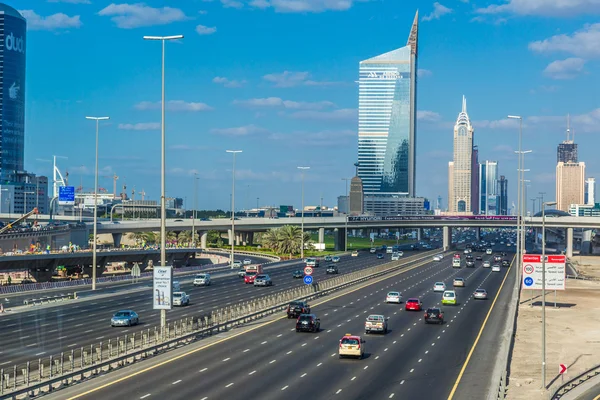 Dubai Şeyh zayed yolu — Stok fotoğraf