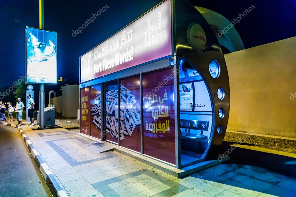 Dubai Air Conditioned Bus Stop Stock Editorial Photo © bloodua 28993419