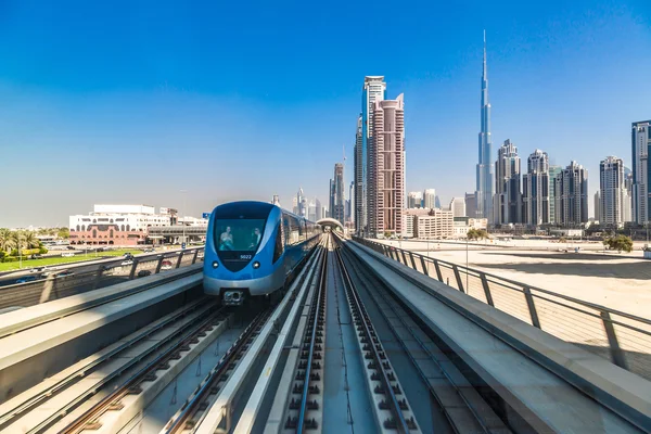 Dubai metro railway — Stockfoto