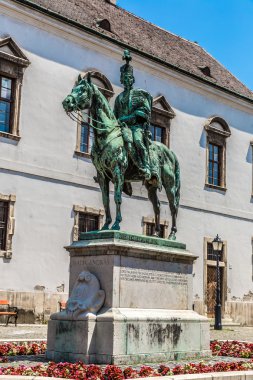 andras hadik Anıtı
