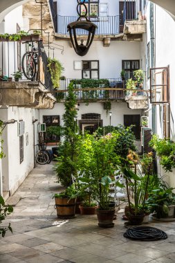 tipik bir avluya Budapeşte. bu klasik tarzda inşa edilen evi