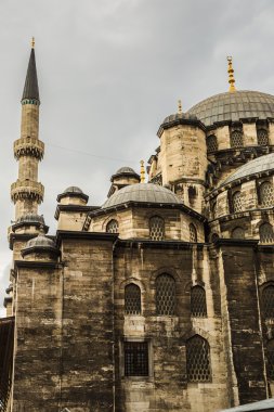 galata Köprüsü yakınlarında Camii