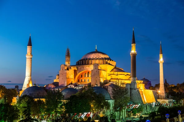 Santa Sofía en Estambul Turquía de noche —  Fotos de Stock