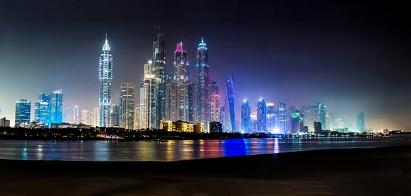 Dubai Marina paisagem urbana, Emirados Árabes Unidos — Fotografia de Stock