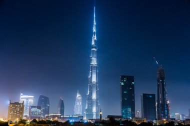 Şu anda en yüksek dünya Binası Dubai panorama ve burj Halife olduğunu