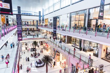 Dubai Alışveriş Merkezi - Dünya'nın en büyük alışveriş merkezi iç görünümü