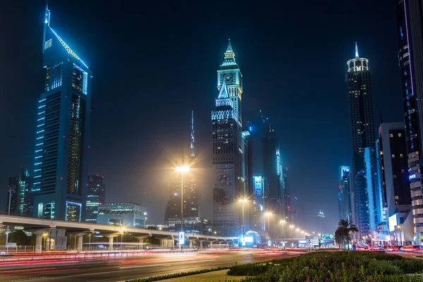 Dubai Dowtown em Ngiht, Emirados Árabes Unidos — Fotografia de Stock