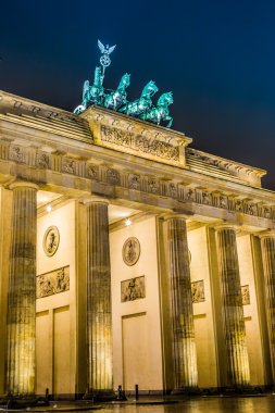 Brandenburg Kapısı Berlin - Almanya