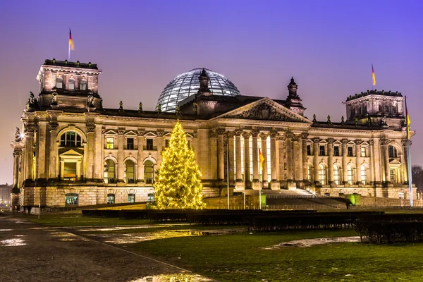 Reichstag building in Berlin — Stock Photo, Image