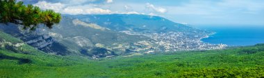 dağlar ai-petri manzara. Ukrayna.
