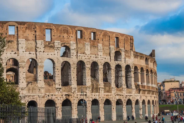 Coliseu Lendário de Roma, Itália — Fotografia de Stock